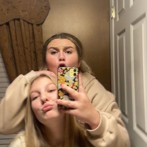 Meet your Posher, Delaney